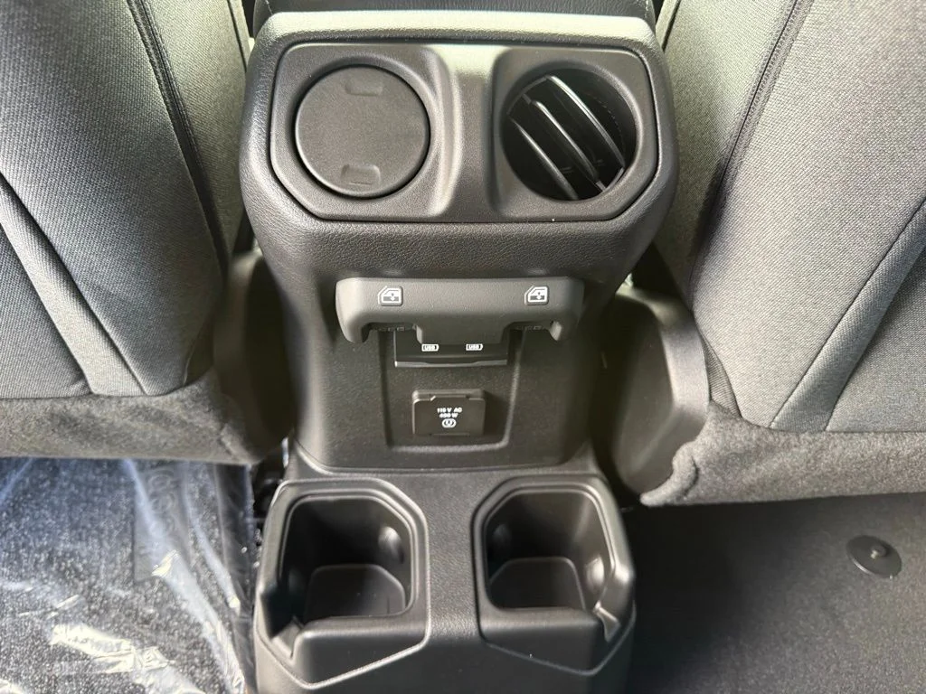 New 2026 Granite Crystal Metallic Clear-Coat Exterior Paint Jeep 85th Anniversary Edition image 40