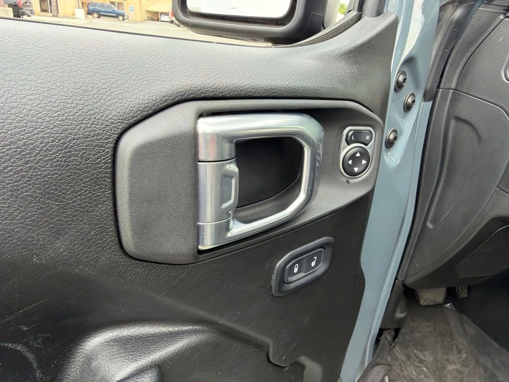 Used 2024 Gray Jeep Sport S image 11