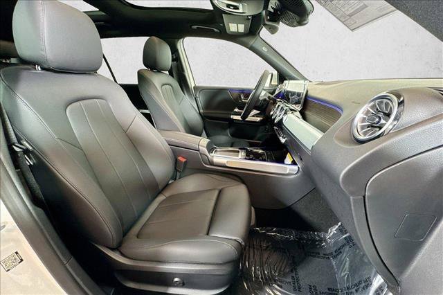 New 2026 Polar White Mercedes-Benz GLB 250 image 56