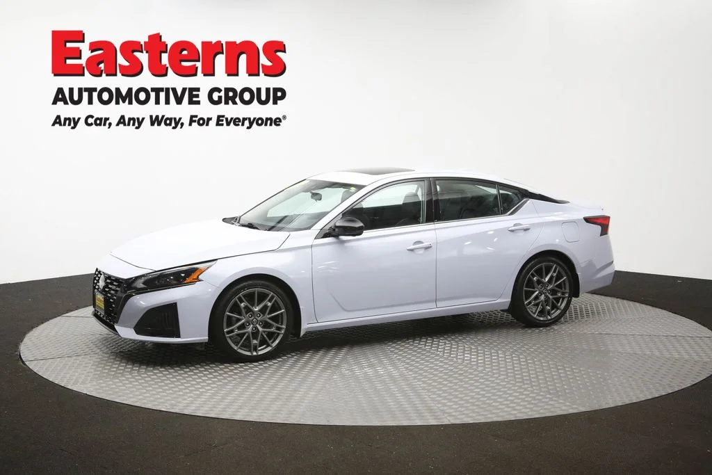 Used 2023 Gray Nissan 2.0 SR image 58