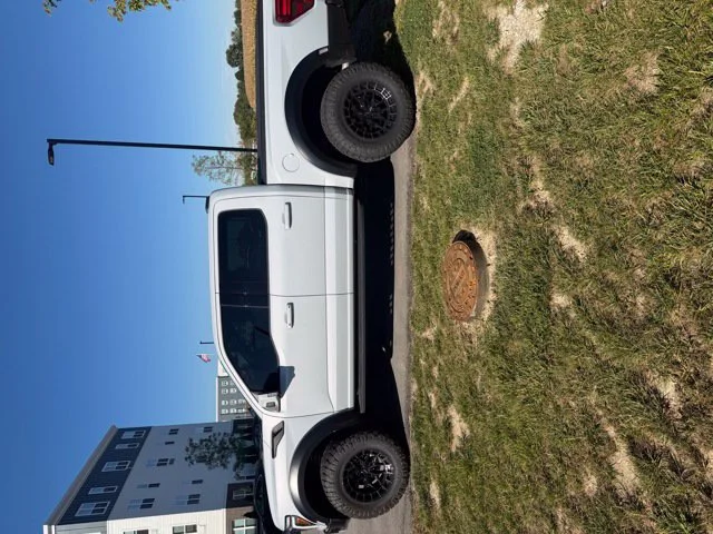 Used 2025 White Ford Raptor image 2