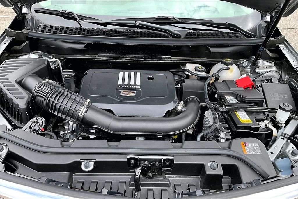 Used 2025 Silver Cadillac Premium Luxury image 9
