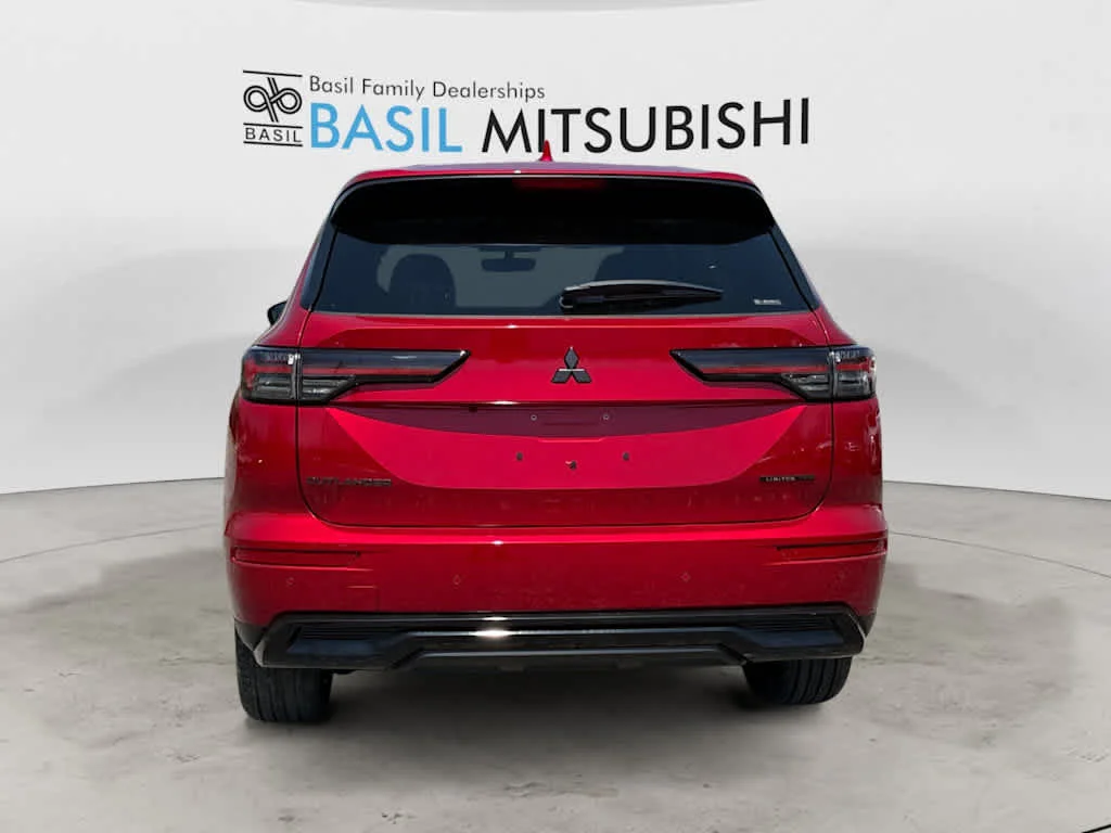 New 2026 Red Diamond Mitsubishi LE 1.5T S-AWC image 4