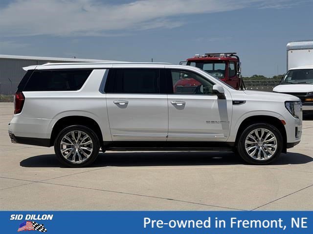 Used 2024 White Frost Tricoat GMC Denali image 3