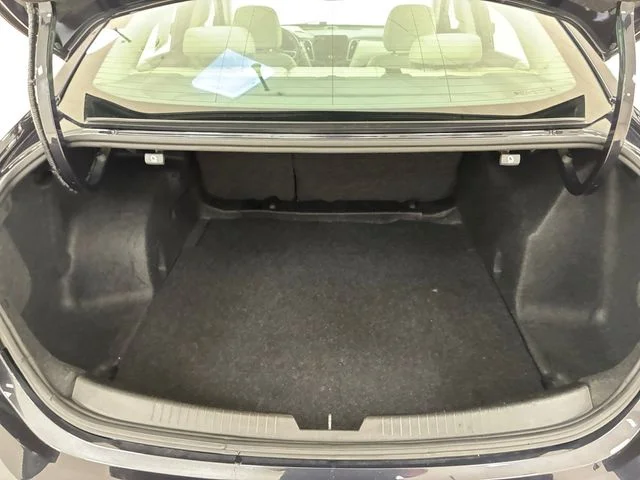 Used 2022 Gray Chevrolet LT image 17