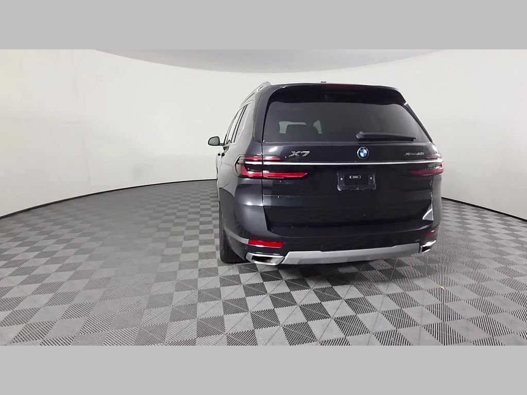 2025 BMW X7 40i - Photo 43