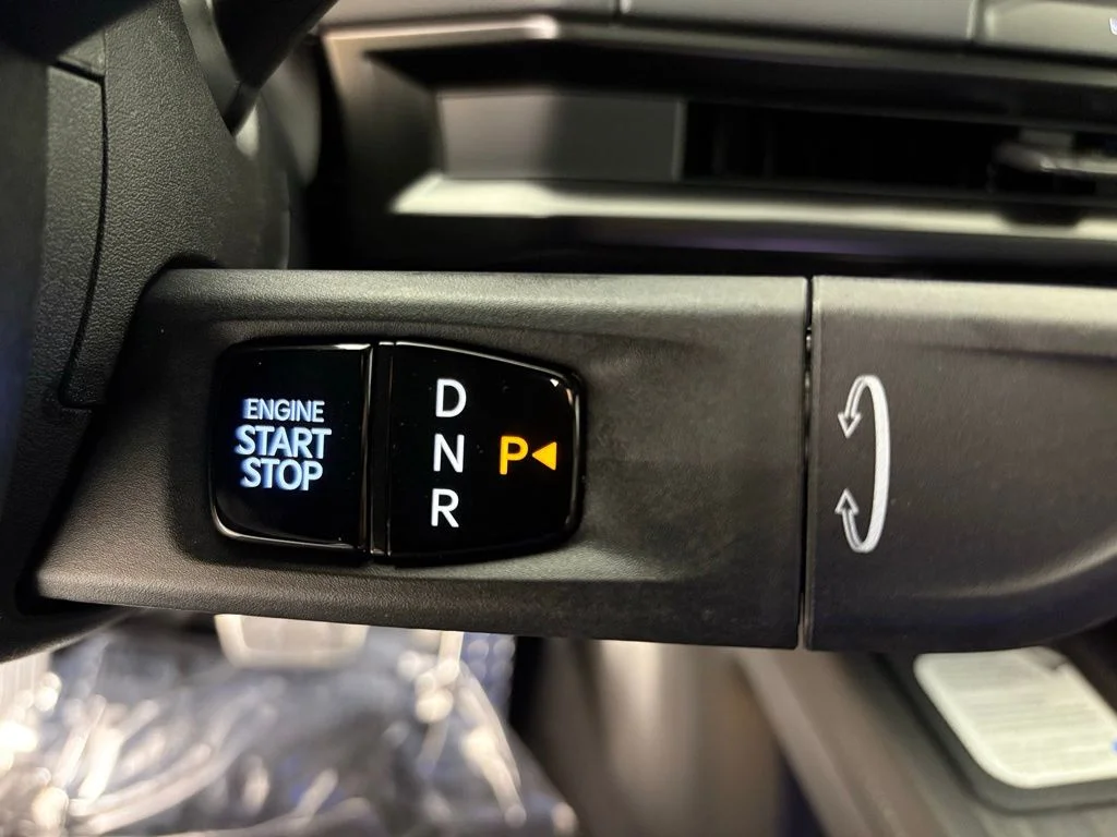 New 2027 Glacial White Pearl Kia X-Line SX Prestige image 25