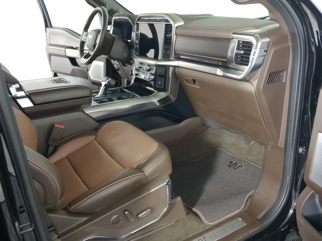 Used 2023 Agate Black Ford King Ranch image 18