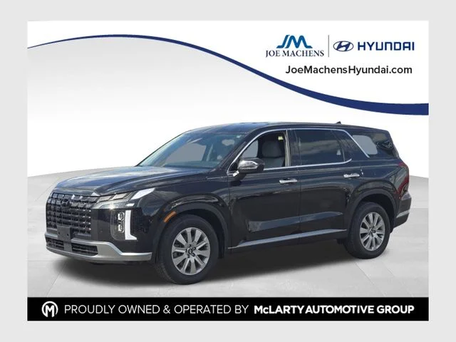 Used 2025 Black Hyundai SE image 1