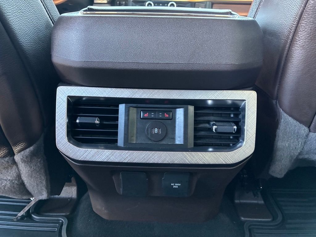 Used 2024  Ford King Ranch image 36