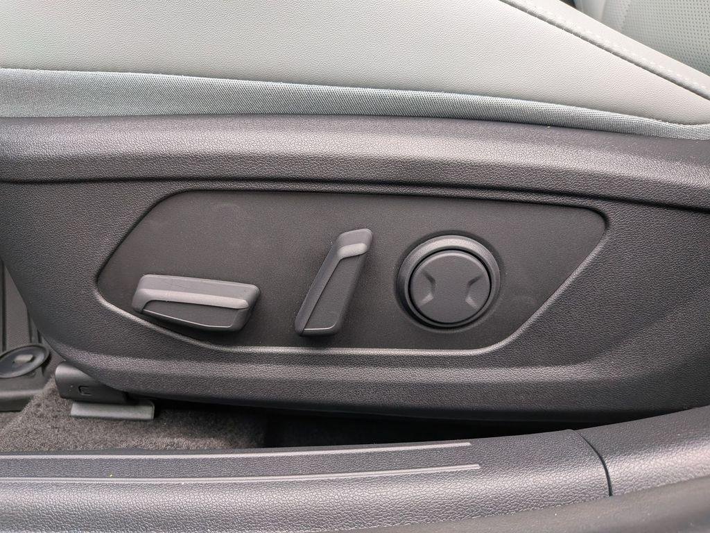 New 2026 White Hyundai Limited image 16