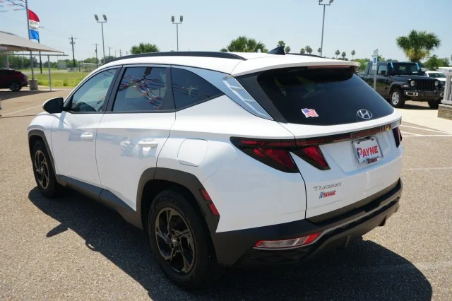 Used 2024 White Pearl Hyundai SEL image 10