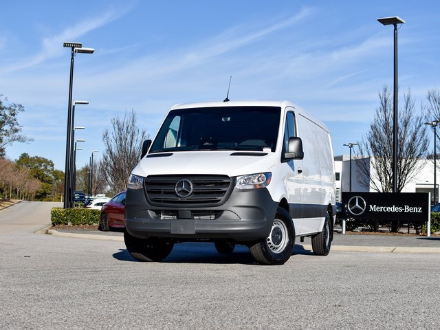 New 2026 Arctic White Mercedes-Benz Cargo 144 WB image 24