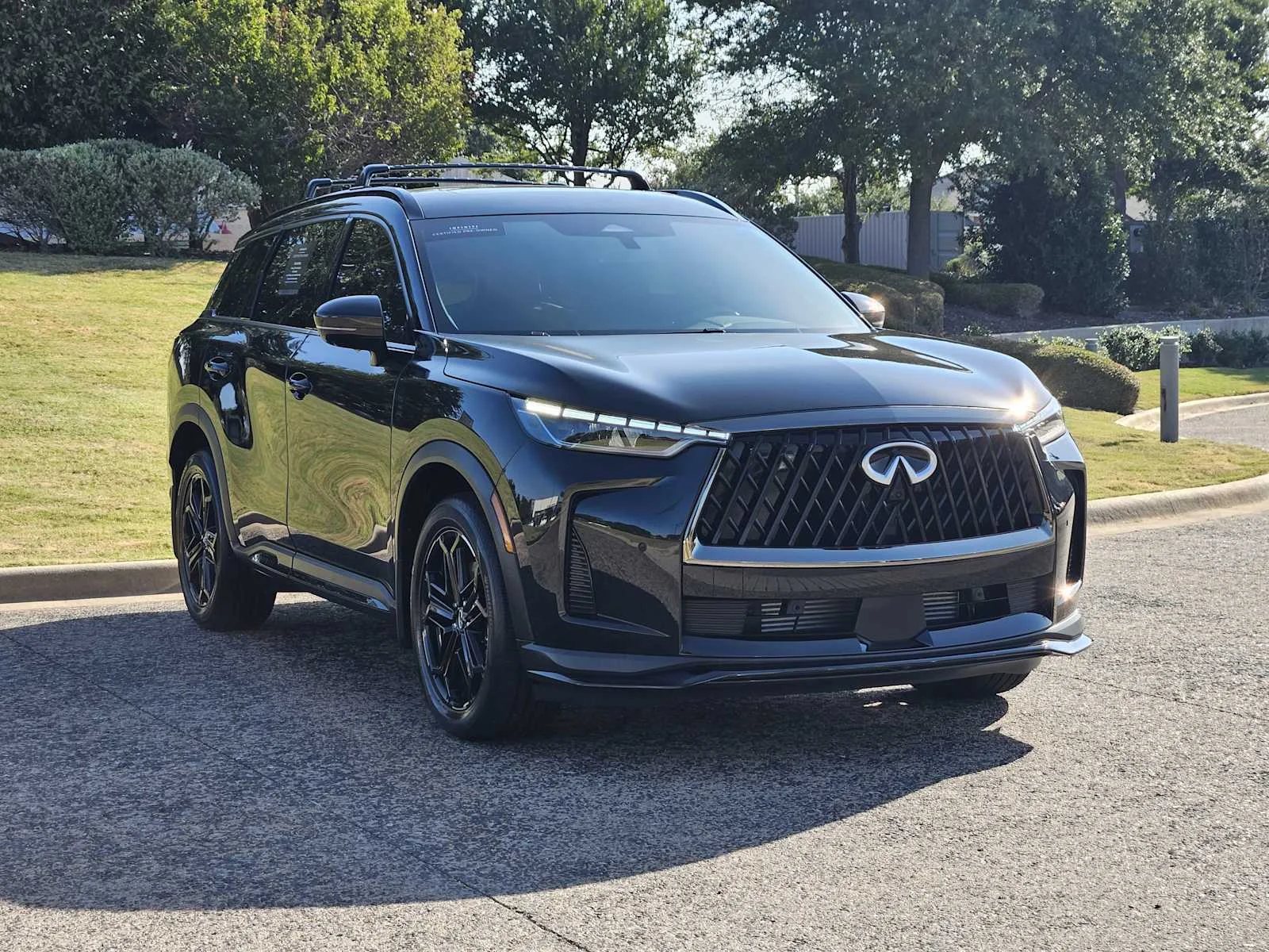Certified Used 2027 Mineral Black INFINITI SPORT image 4