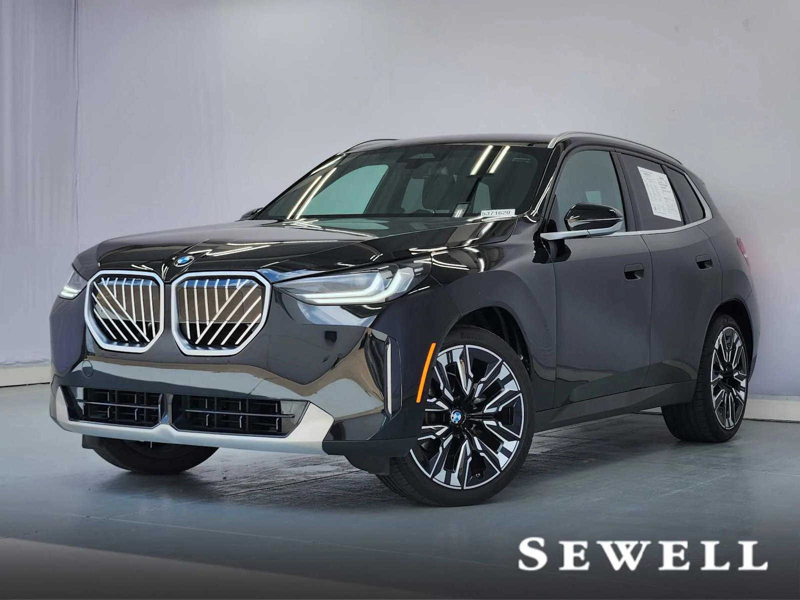 2025 BMW X3 30 XDRIVE's photo