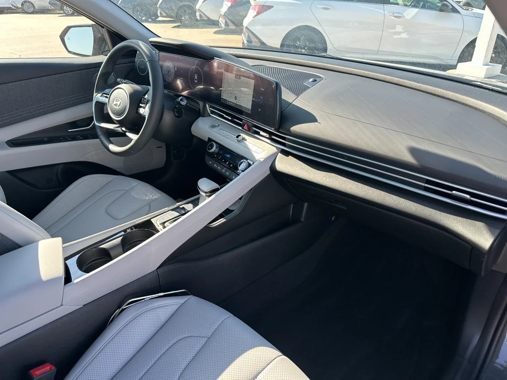 New 2026 Ecotronic Gray Hyundai Limited image 6