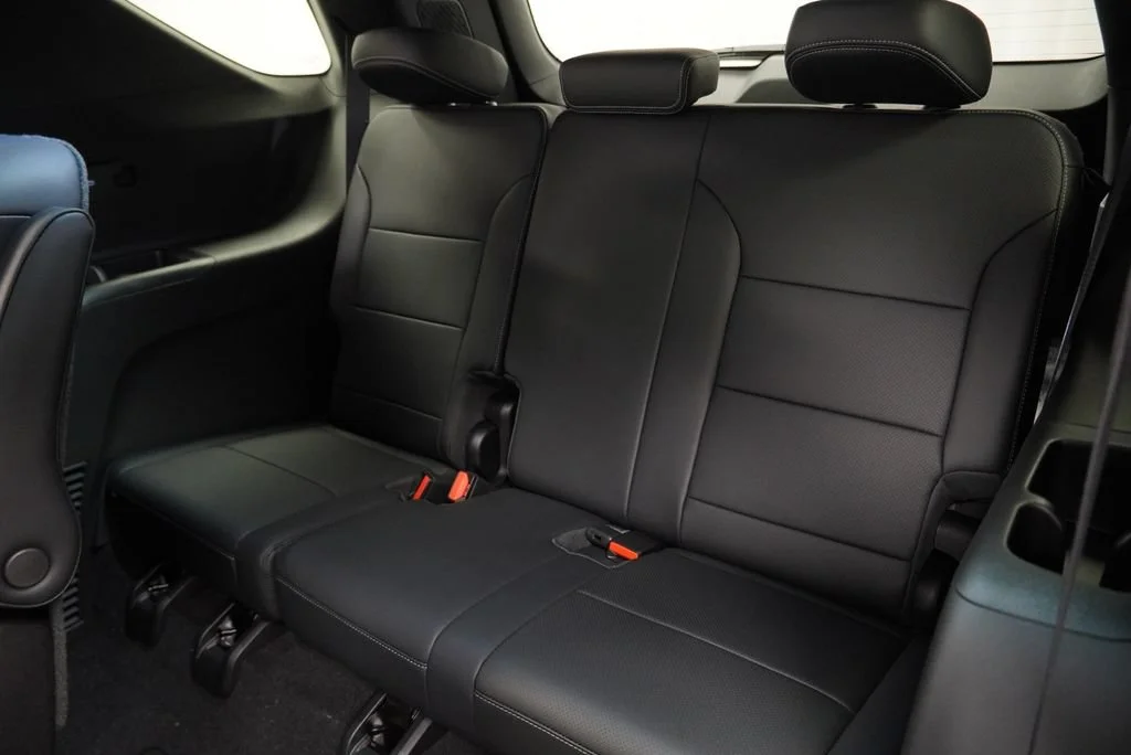 2027 Chevrolet Traverse LT - Photo 13
