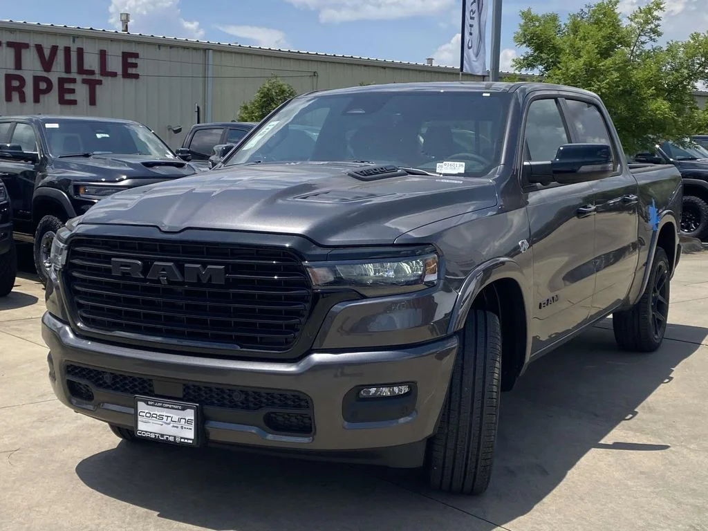 New 2026 Silver Zynith Exterior Paint RAM Rebel image 3