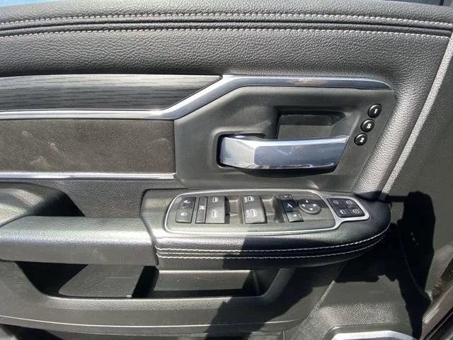 Used 2024 Granite Crystal Clearcoat Ram Laramie image 13