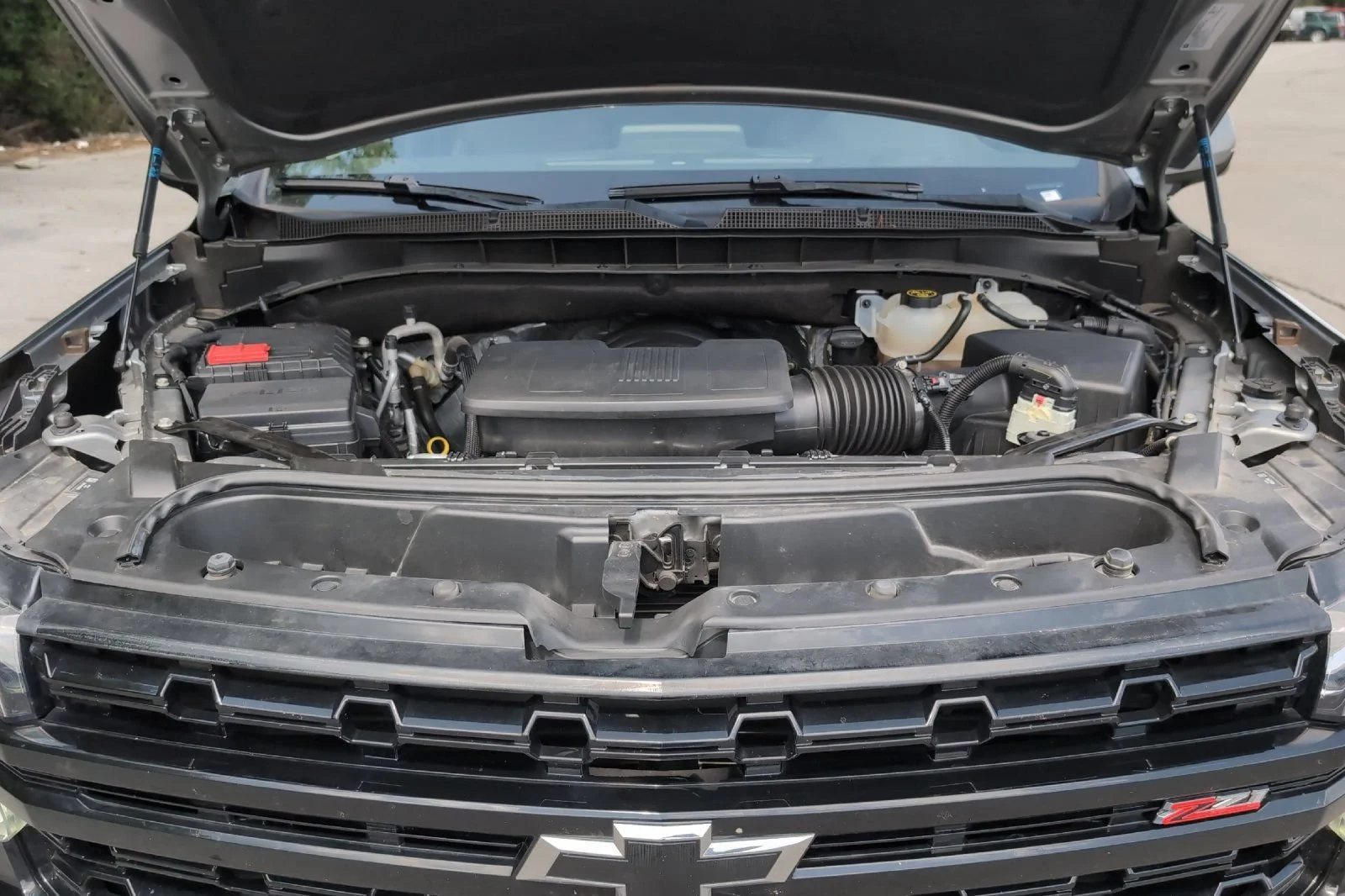 Used 2023 STERLING GRAY METALLIC Chevrolet Z71 image 31