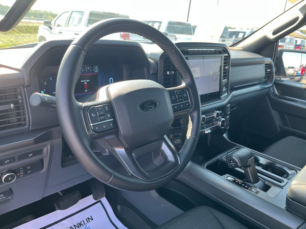 Used 2024 Blue Ford XLT image 15