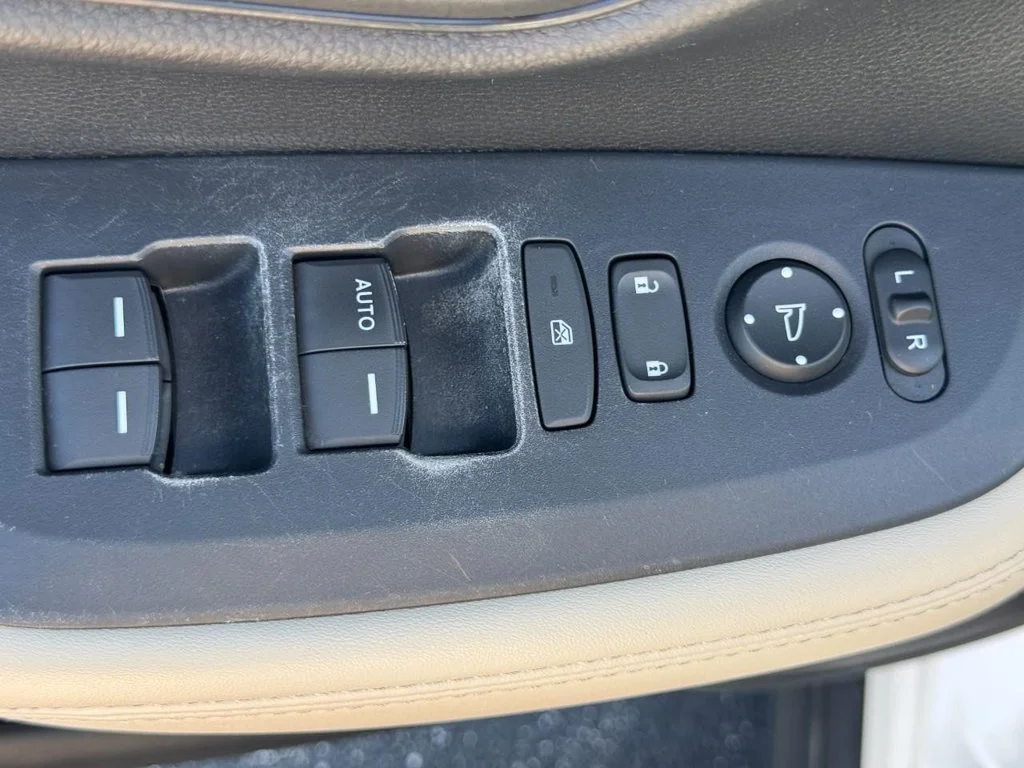 Certified Used 2025 White Honda LX image 18