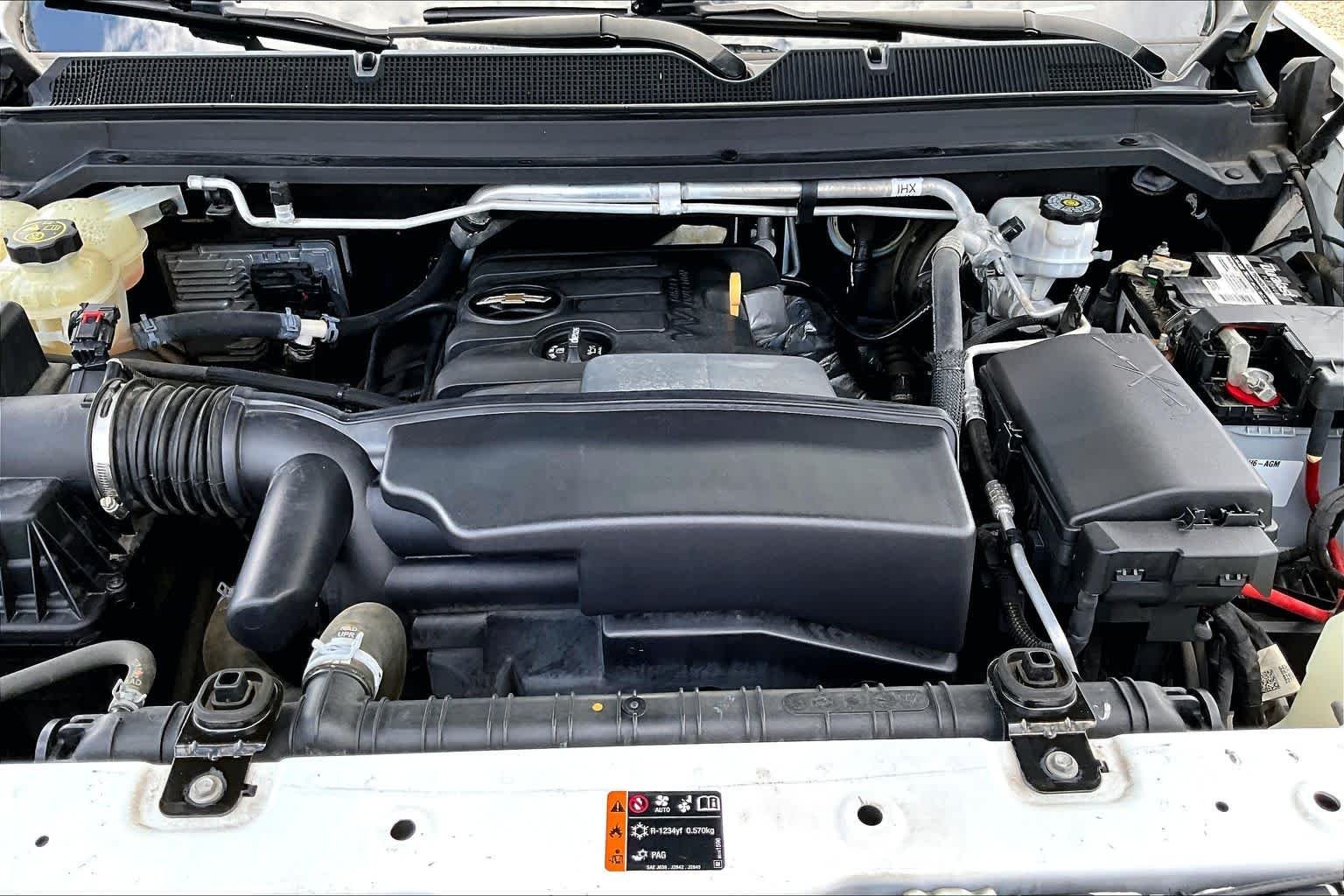 Used 2018 Summit White Chevrolet 2WD LT image 32