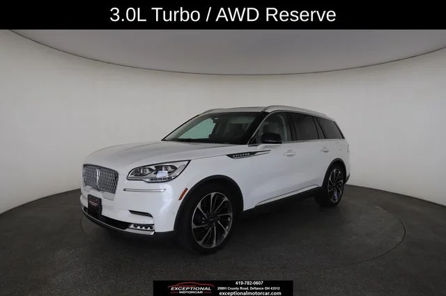 Used 2020 White Lincoln Reserve image 2