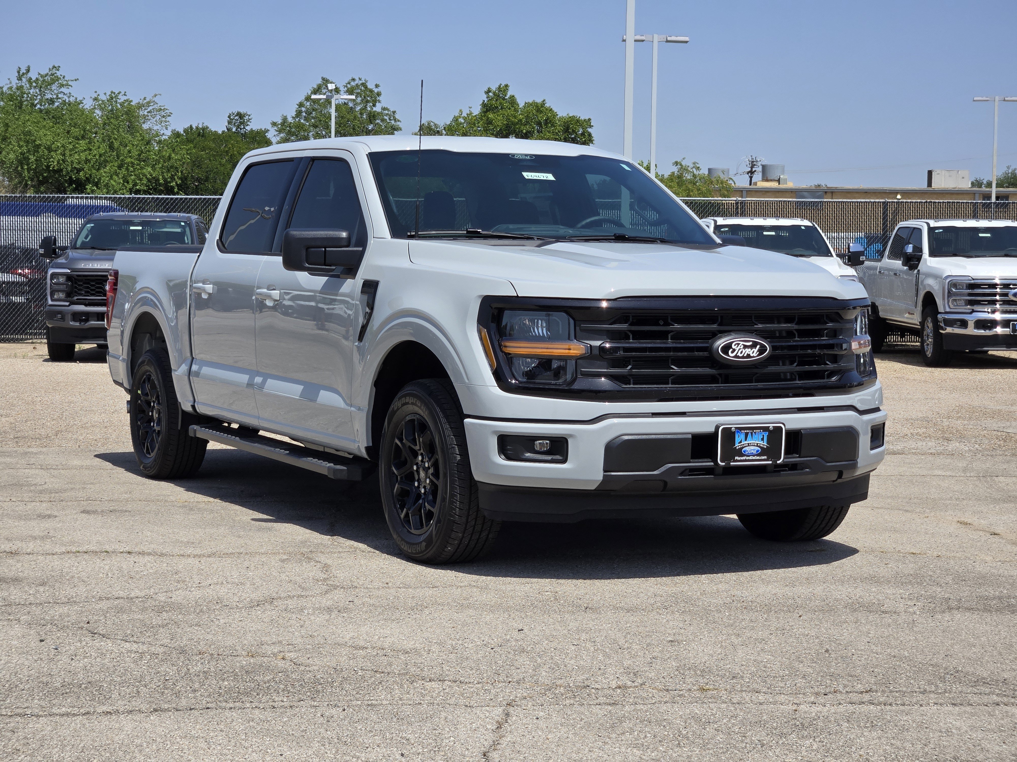 New 2026 Avalanche Ford XLT image 2