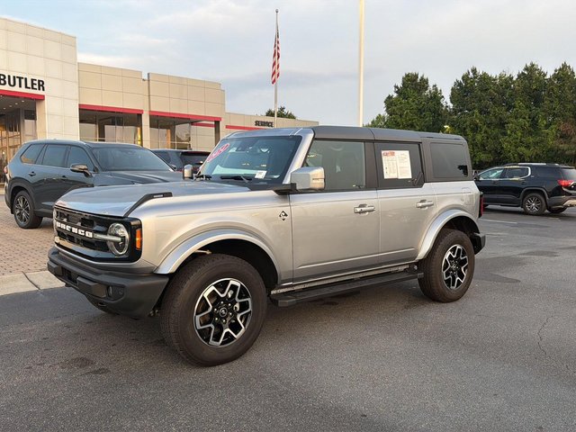 2024 Ford Bronco Outer Banks