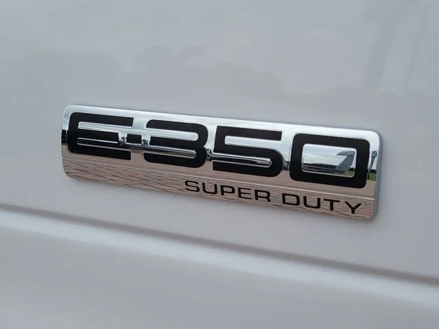 New 2027 Oxford White Ford Base image 9