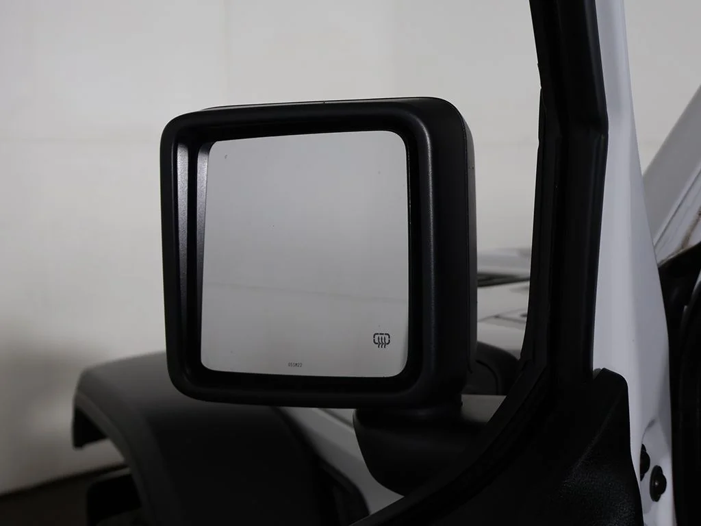 Used 2022 White Jeep Unlimited Rubicon 4xe image 39