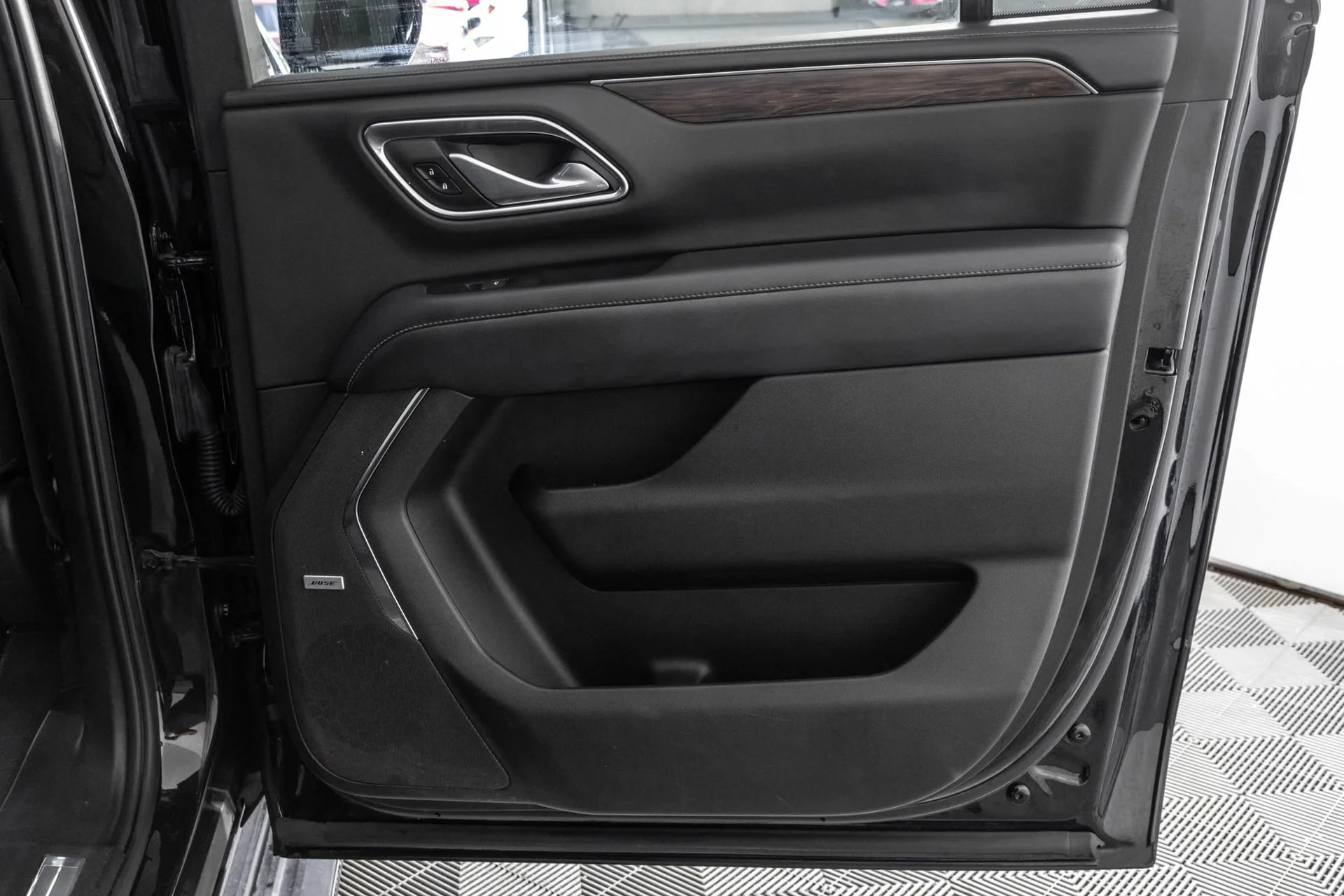 Used 2022 Black Chevrolet LT image 43