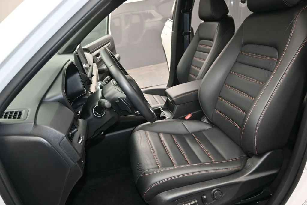 Certified Used 2025 Platinum White Pearl Honda Sport-L image 55