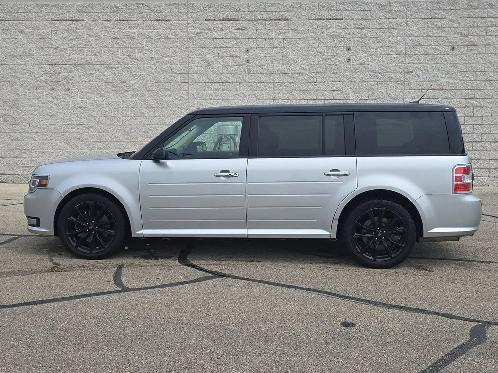 Used 2017 Silver Ford Limited image 10