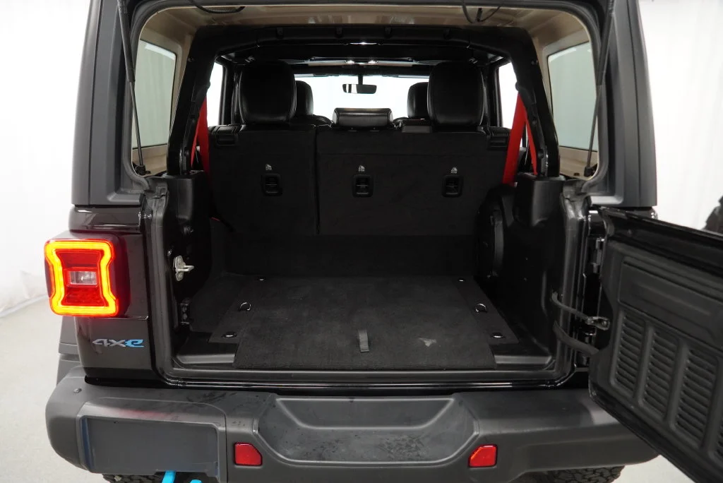 Used 2023 Black Jeep Rubicon 20th Anniversary Edition 4xe image 36