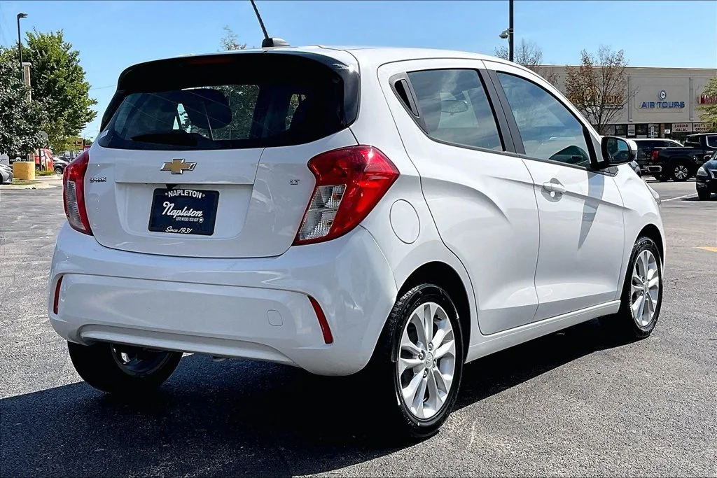 Used 2021 White Chevrolet 1LT image 16