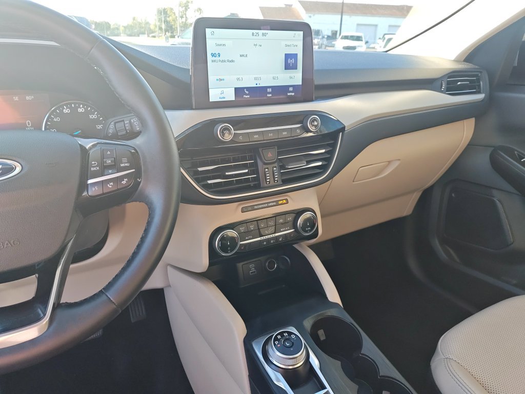 Used 2022 White Ford SEL image 20