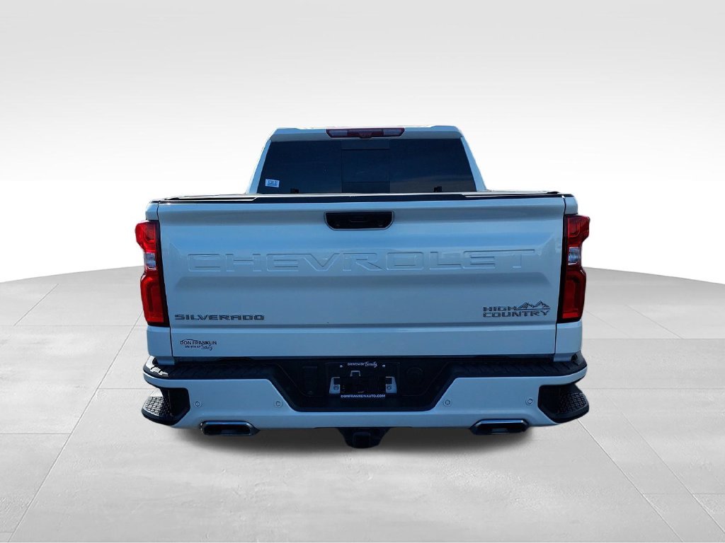 Used 2024 Beige Chevrolet High Country image 4
