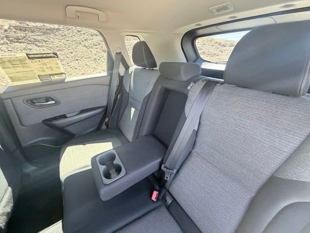 2022 Nissan Rogue SV - Photo 26