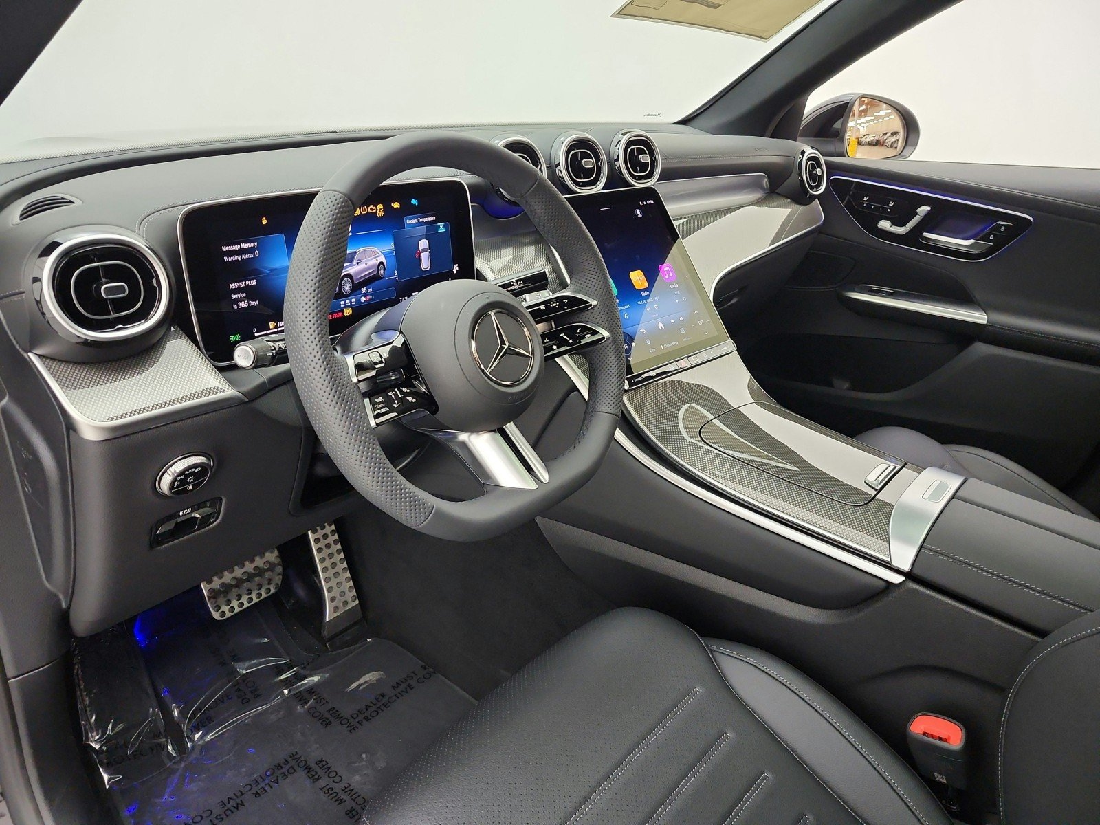 New 2026 Black Mercedes-Benz GLC 300 SUV image 10