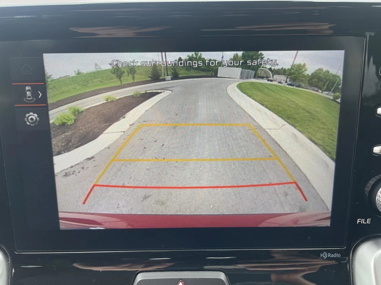 Used 2022 Passion Red Tintcoat Kia LX image 23