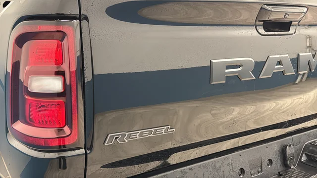 New 2026 Diamond Black Crystal Pearl-Coat Exterior Paint RAM Rebel image 34