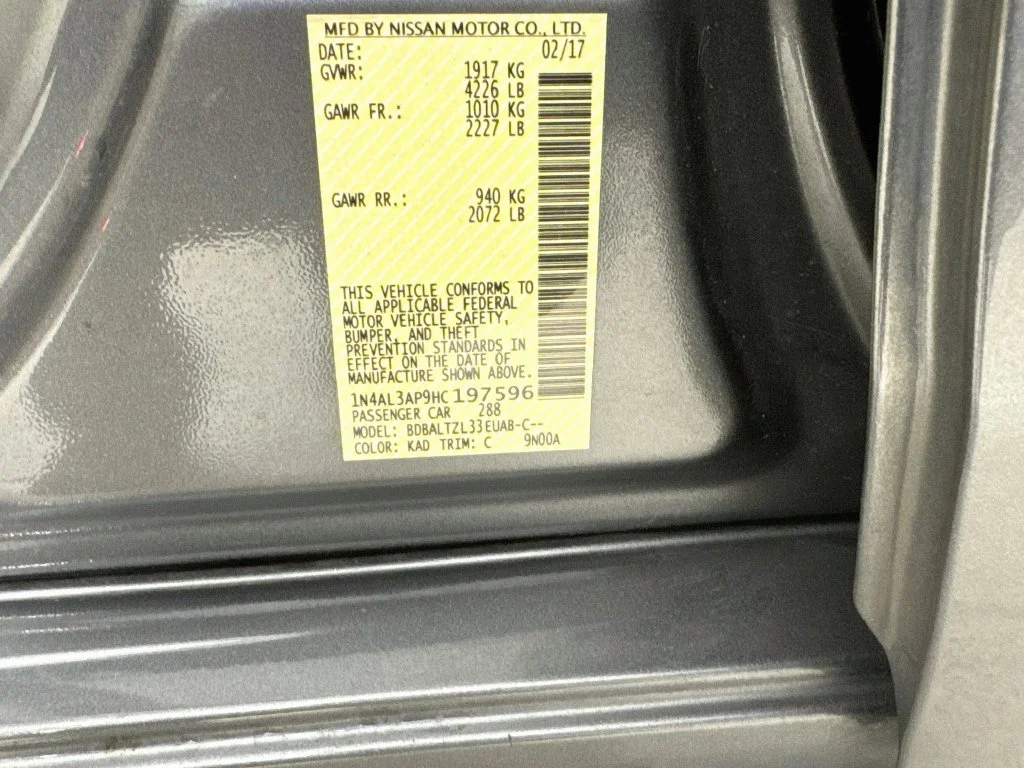 Used 2017 Gray Nissan 2.5 SL image 42
