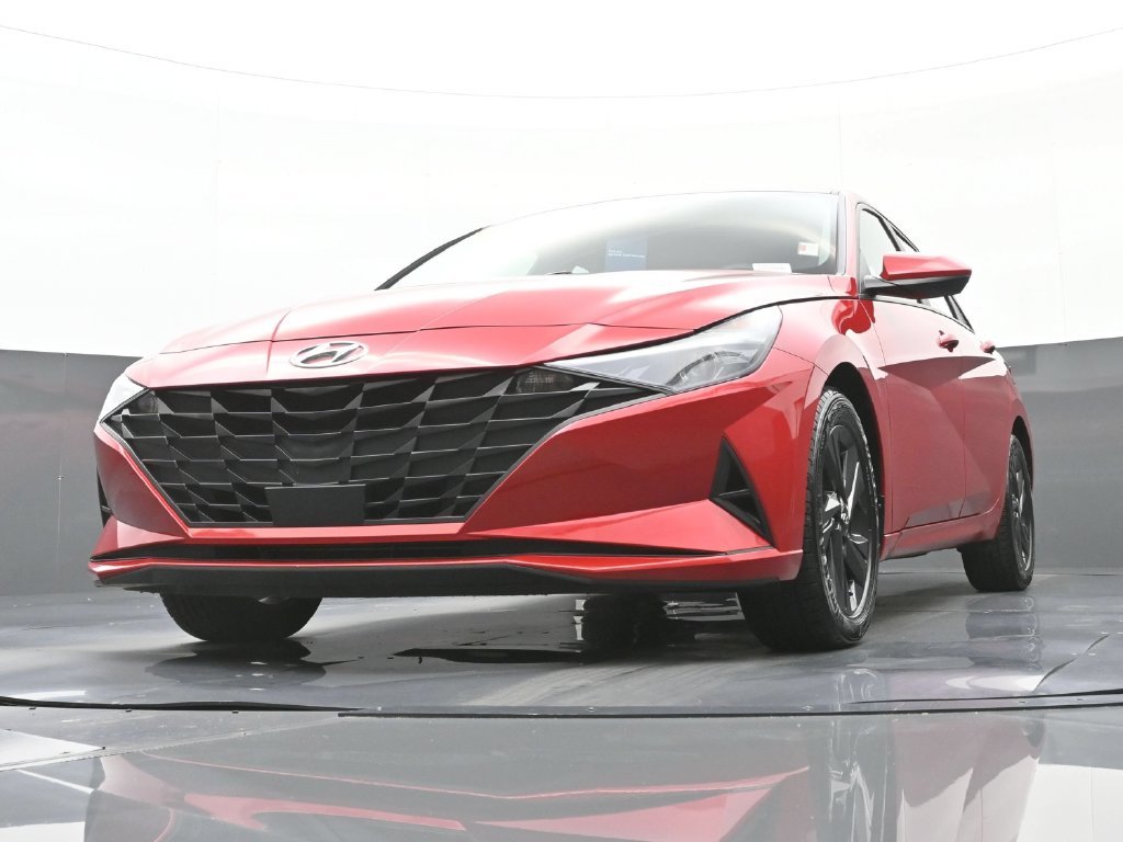 Certified Used 2022 Red Hyundai SEL image 37