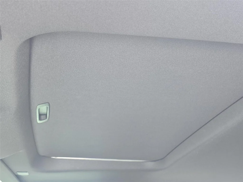 Used 2022 Black Chevrolet High Country image 16