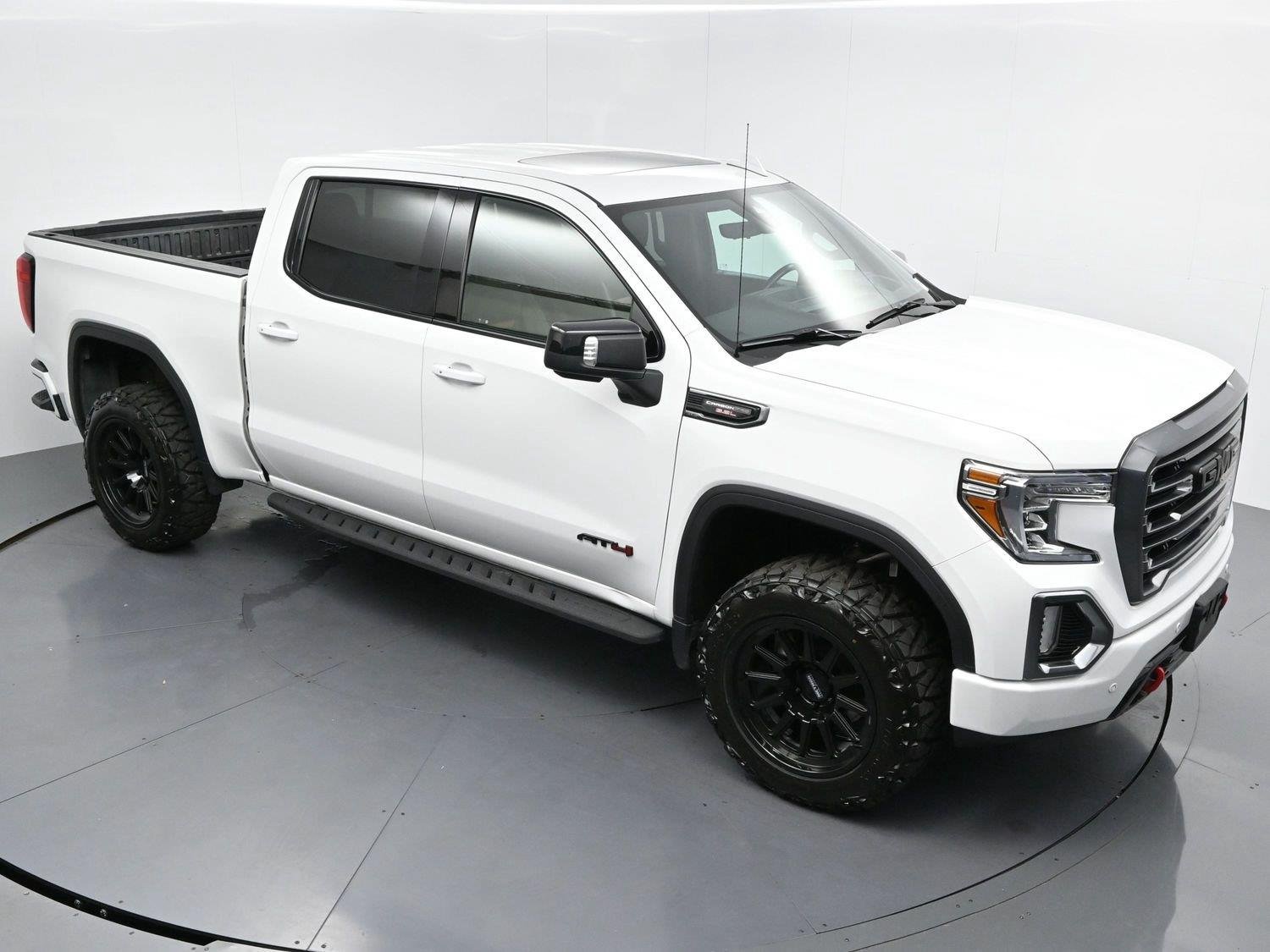 Used 2021 Summit White GMC AT4 image 39