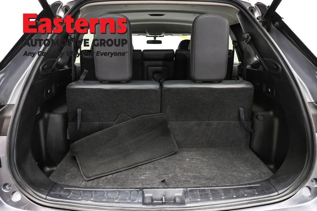 Used 2024 Gray Mitsubishi SE image 9