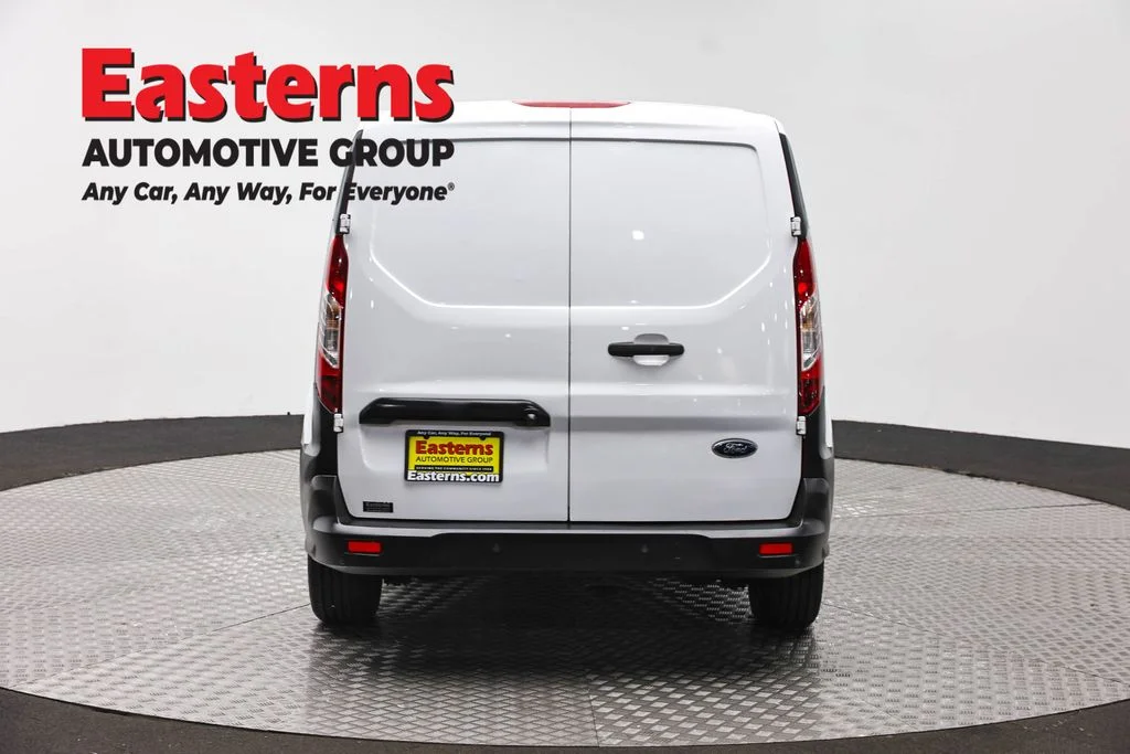 Used 2022 White Ford XL image 6