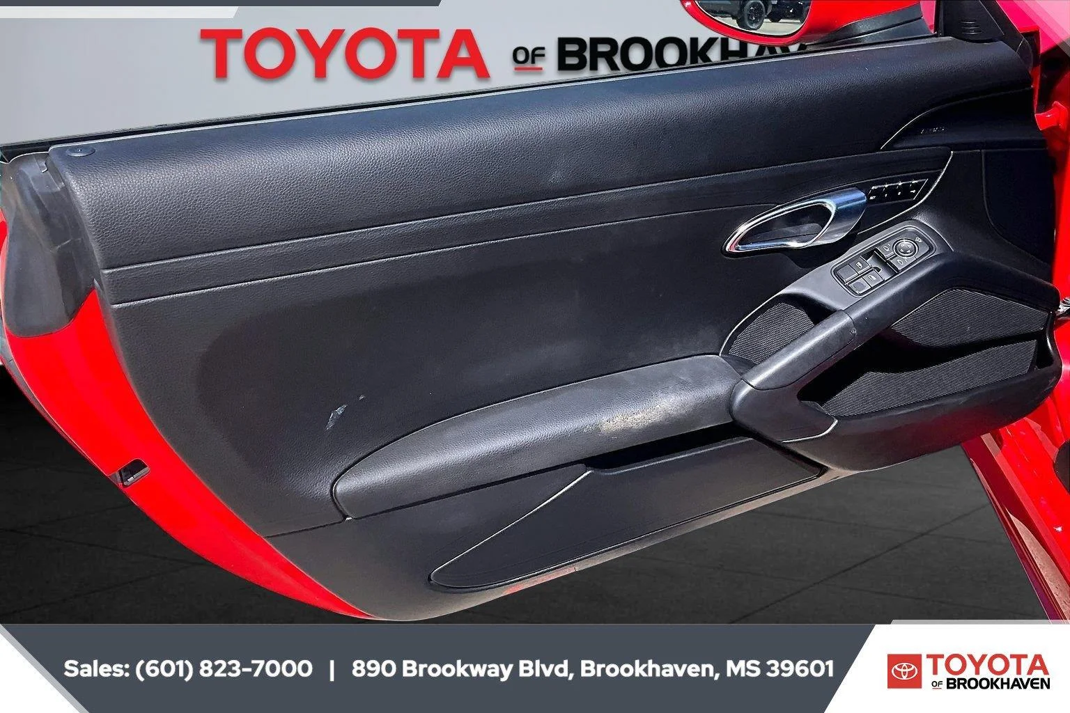 Used 2023 Guards Red Porsche Base image 17